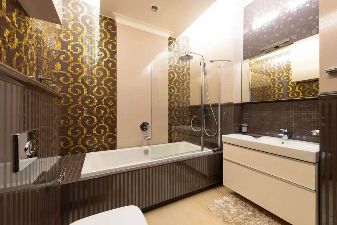 Desen detaylı modern banyo